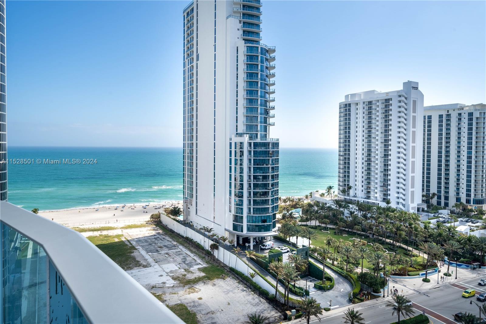 17550 COLLINS AVENUE, Sunny Isles Beach, FL, 33160 United States, 3 Bedrooms Bedrooms, ,3 BathroomsBathrooms,Residential,For Sale,COLLINS AVENUE,A11528501