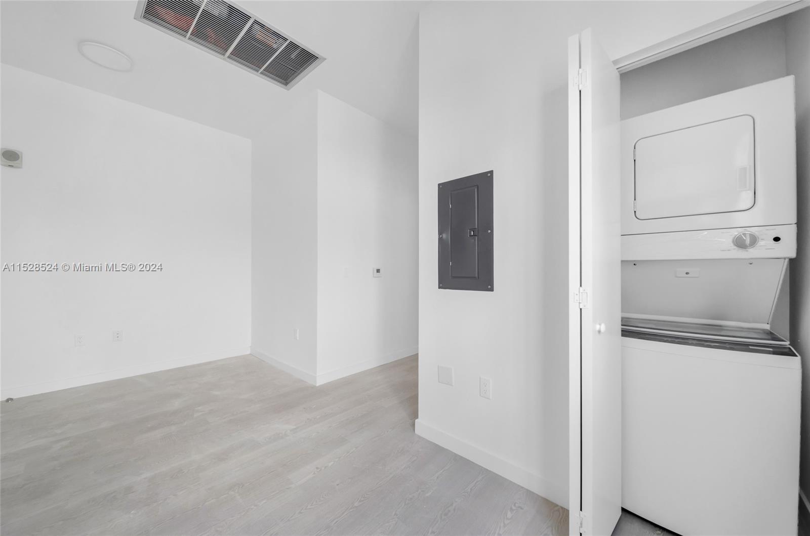 1567 NW 1st St, Miami, Florida 33125, ,Commercialsale,For Sale,1567 NW 1st St,A11528524