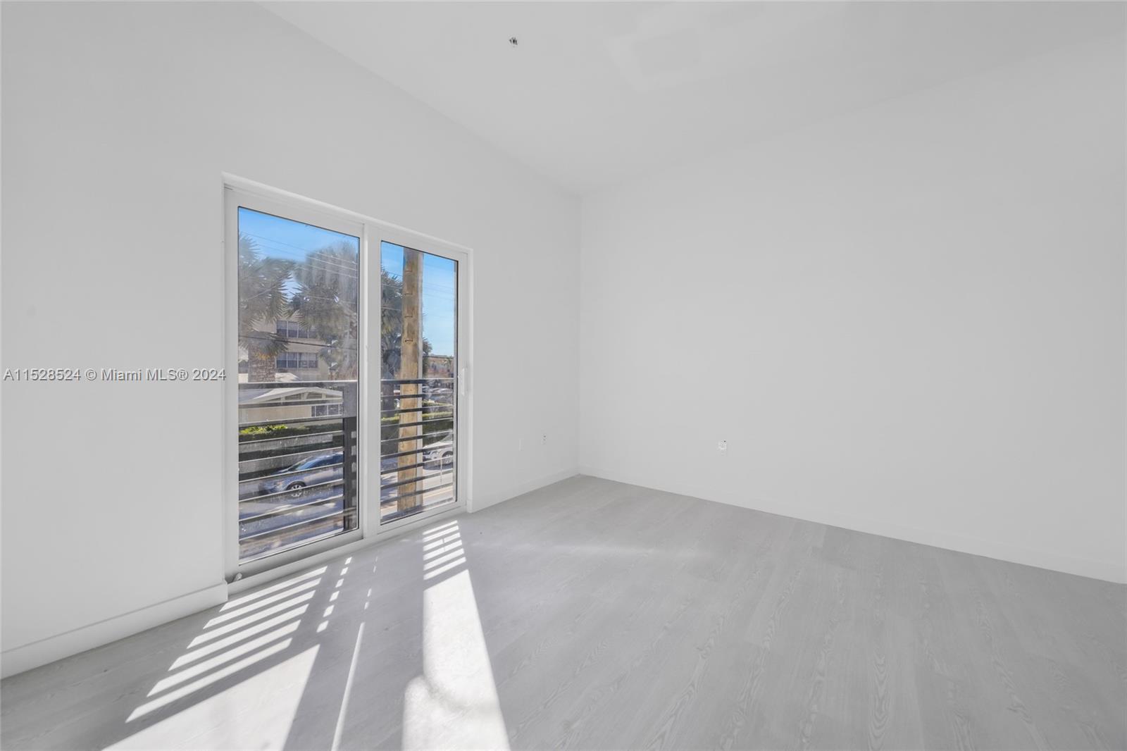 1567 NW 1st St, Miami, Florida 33125, ,Commercialsale,For Sale,1567 NW 1st St,A11528524