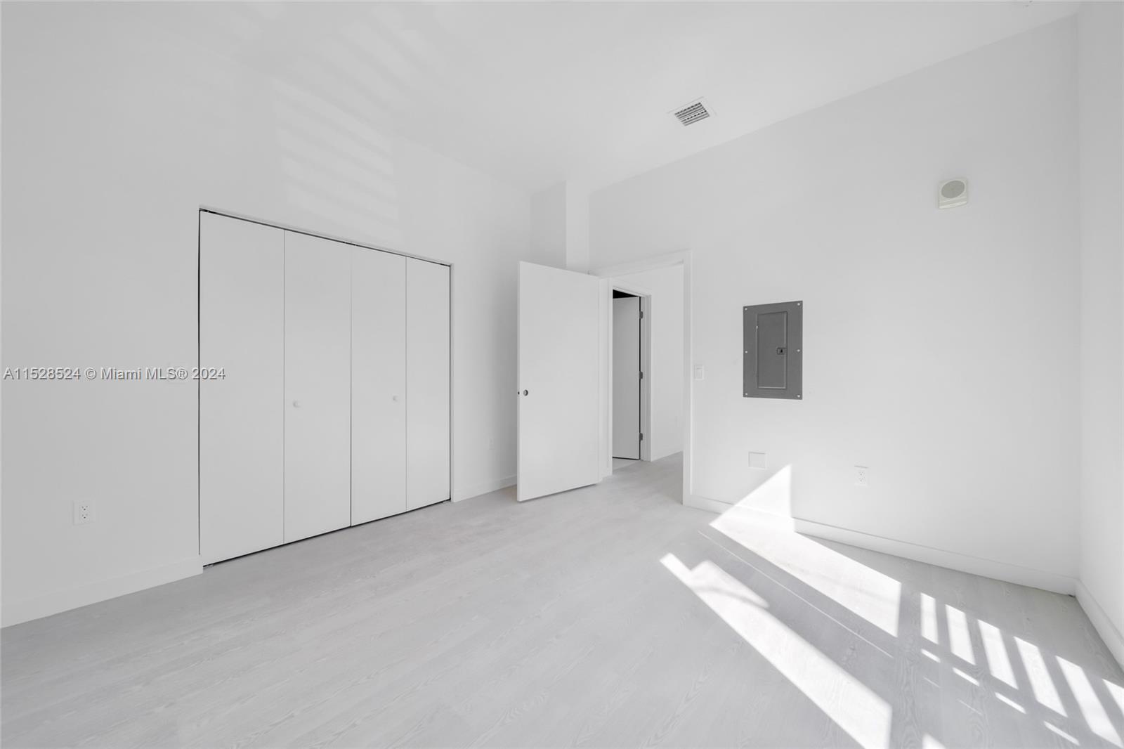 1567 NW 1st St, Miami, Florida 33125, ,Commercialsale,For Sale,1567 NW 1st St,A11528524