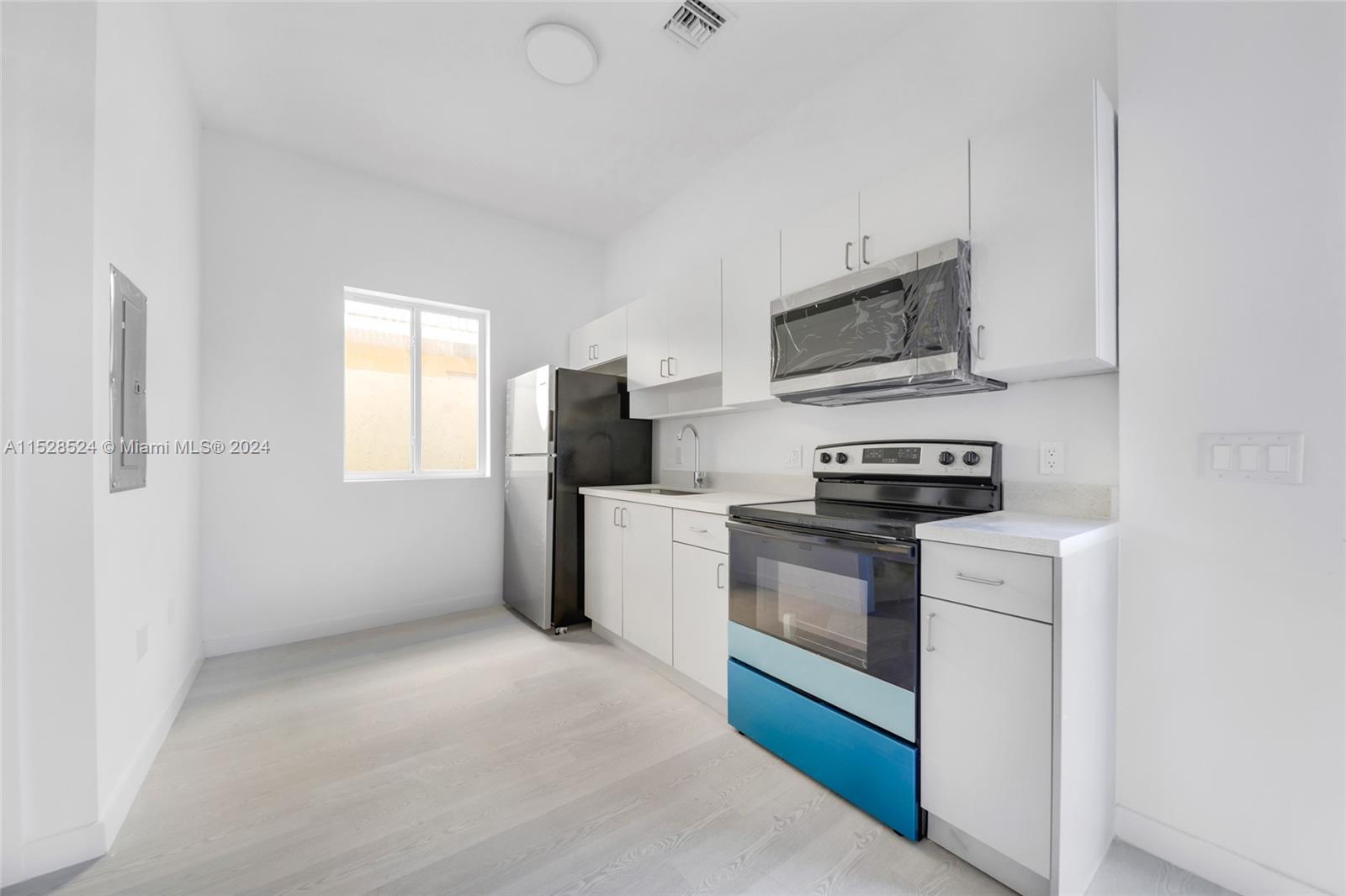 1567 NW 1st St, Miami, Florida 33125, ,Commercialsale,For Sale,1567 NW 1st St,A11528524