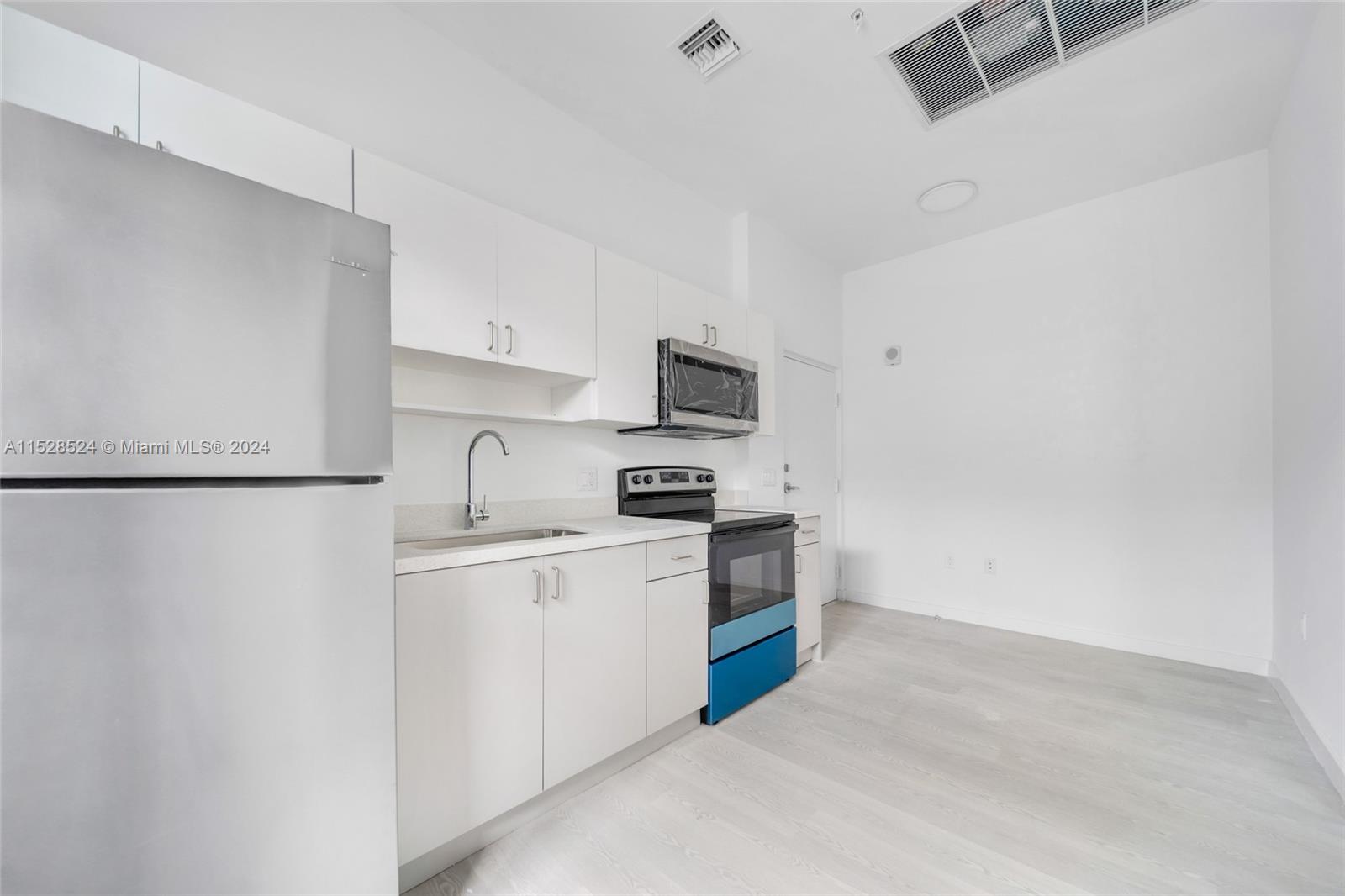 1567 NW 1st St, Miami, Florida 33125, ,Commercialsale,For Sale,1567 NW 1st St,A11528524