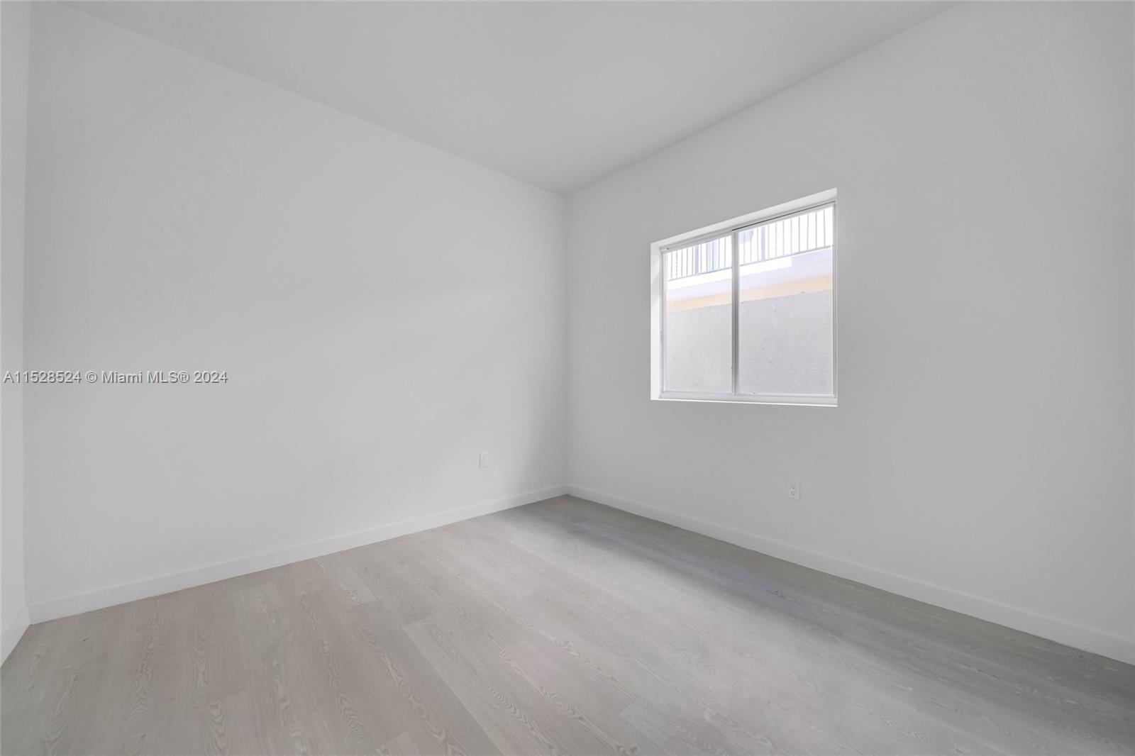 1567 NW 1st St, Miami, Florida 33125, ,Commercialsale,For Sale,1567 NW 1st St,A11528524