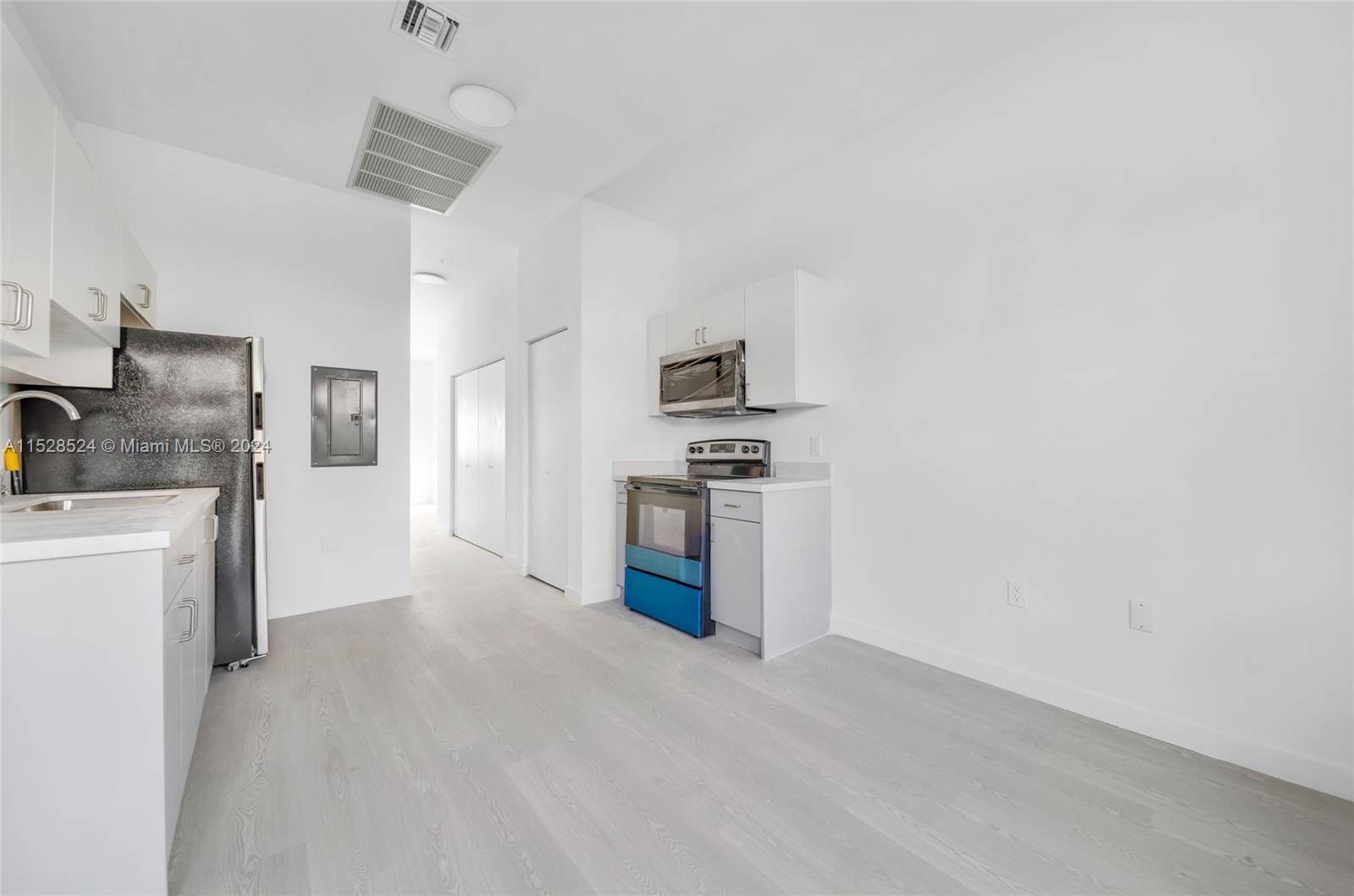 1567 NW 1st St, Miami, Florida 33125, ,Commercialsale,For Sale,1567 NW 1st St,A11528524