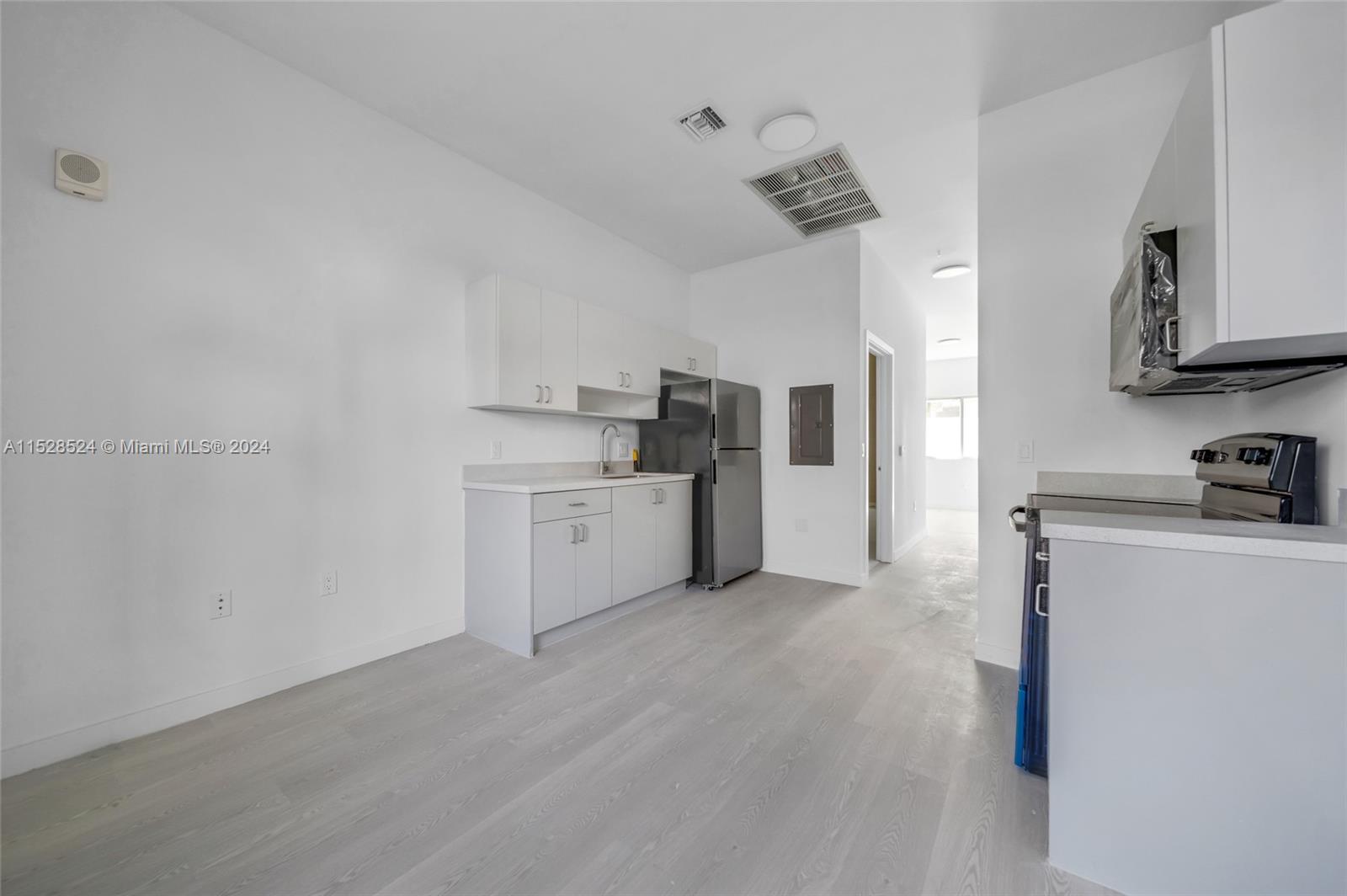 1567 NW 1st St, Miami, Florida 33125, ,Commercialsale,For Sale,1567 NW 1st St,A11528524