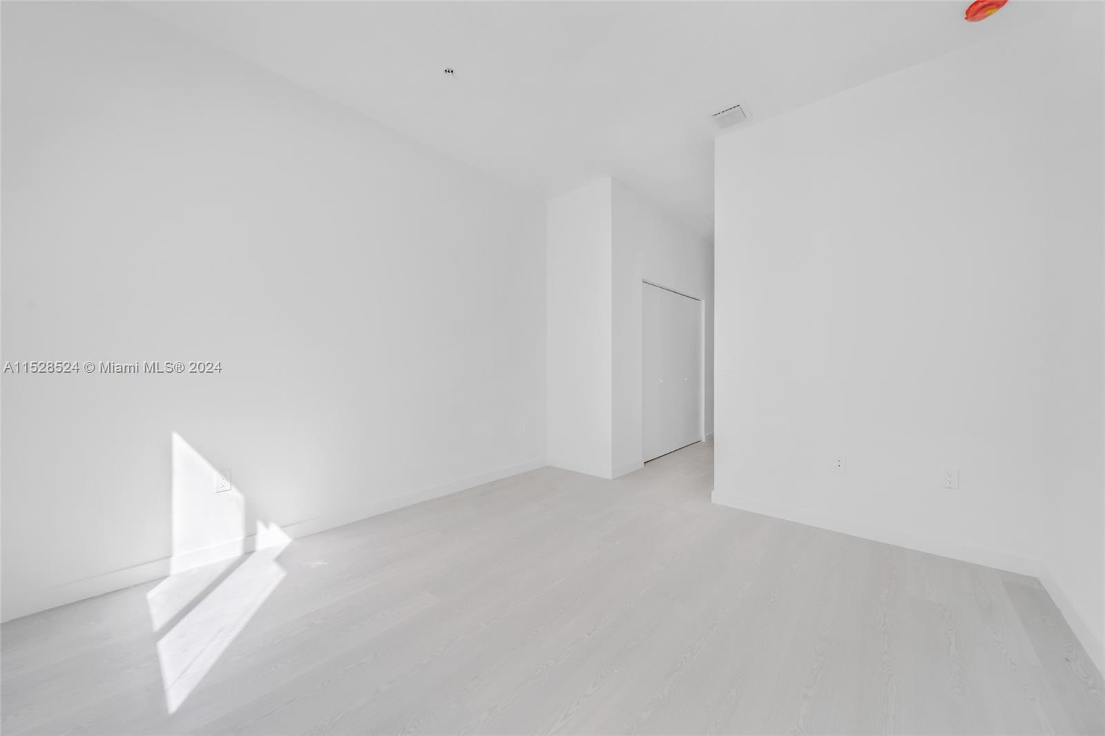 1567 NW 1st St, Miami, Florida 33125, ,Commercialsale,For Sale,1567 NW 1st St,A11528524