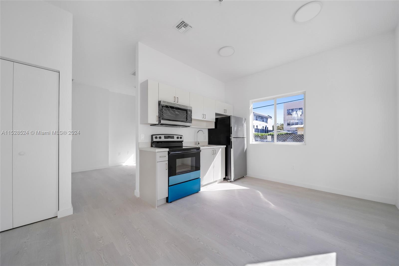 1567 NW 1st St, Miami, Florida 33125, ,Commercialsale,For Sale,1567 NW 1st St,A11528524