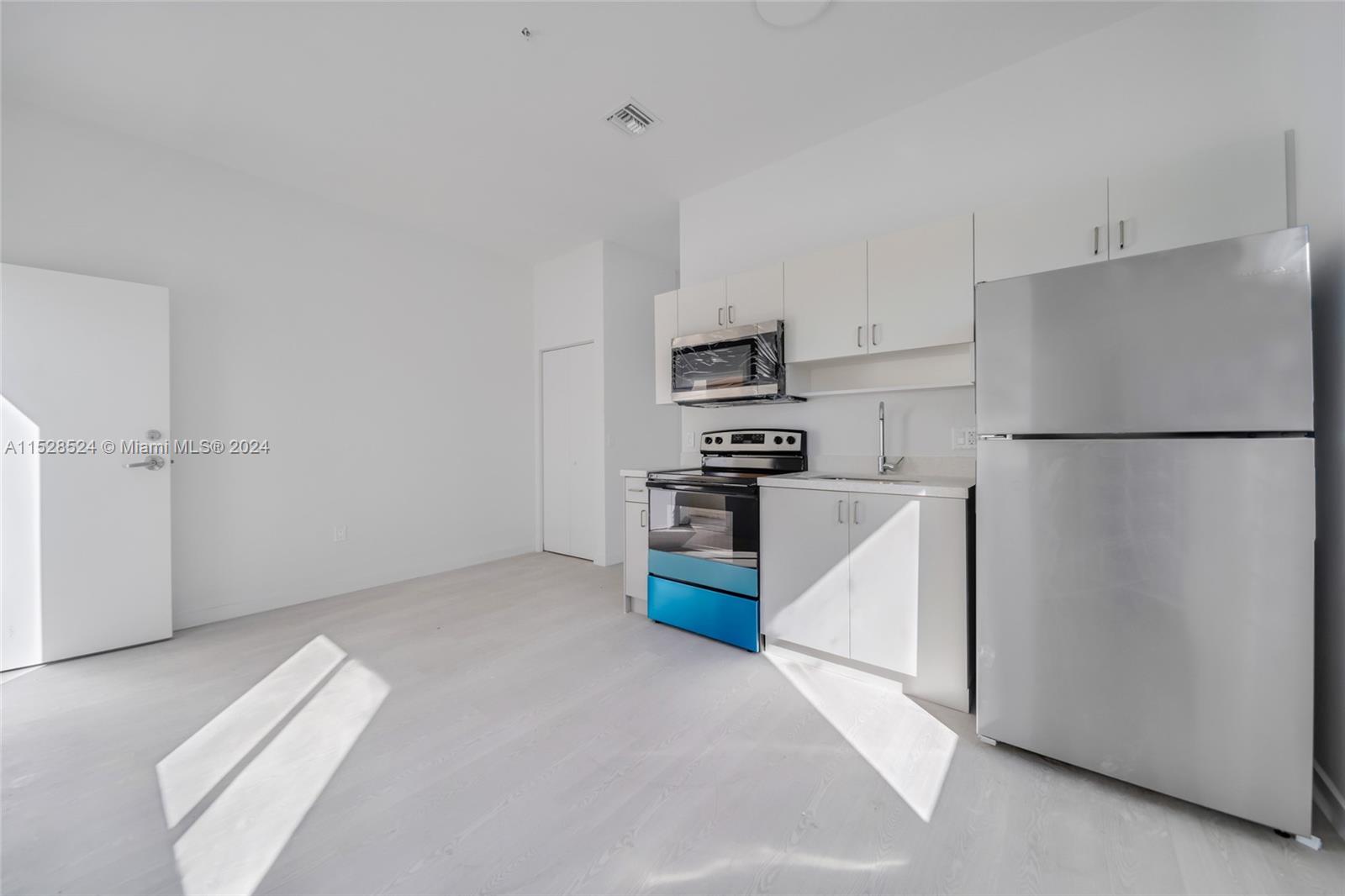 1567 NW 1st St, Miami, Florida 33125, ,Commercialsale,For Sale,1567 NW 1st St,A11528524