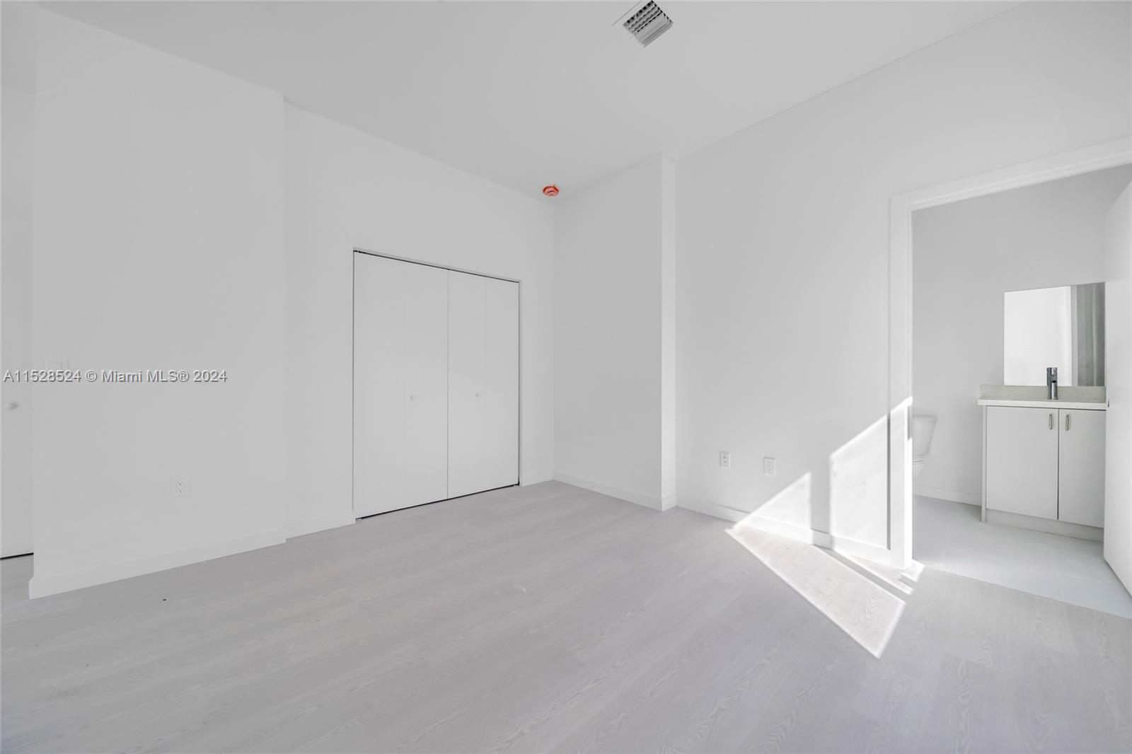 1567 NW 1st St, Miami, Florida 33125, ,Commercialsale,For Sale,1567 NW 1st St,A11528524