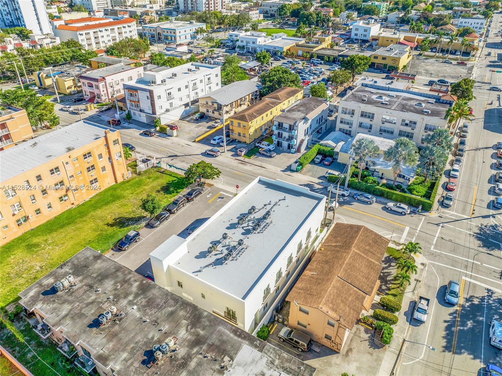 1567 NW 1st St, Miami, Florida 33125, ,Commercialsale,For Sale,1567 NW 1st St,A11528524