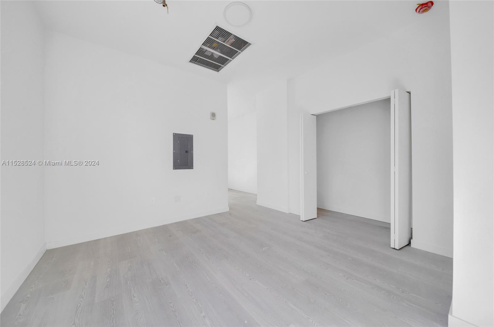 1567 NW 1st St, Miami, Florida 33125, ,Commercialsale,For Sale,1567 NW 1st St,A11528524