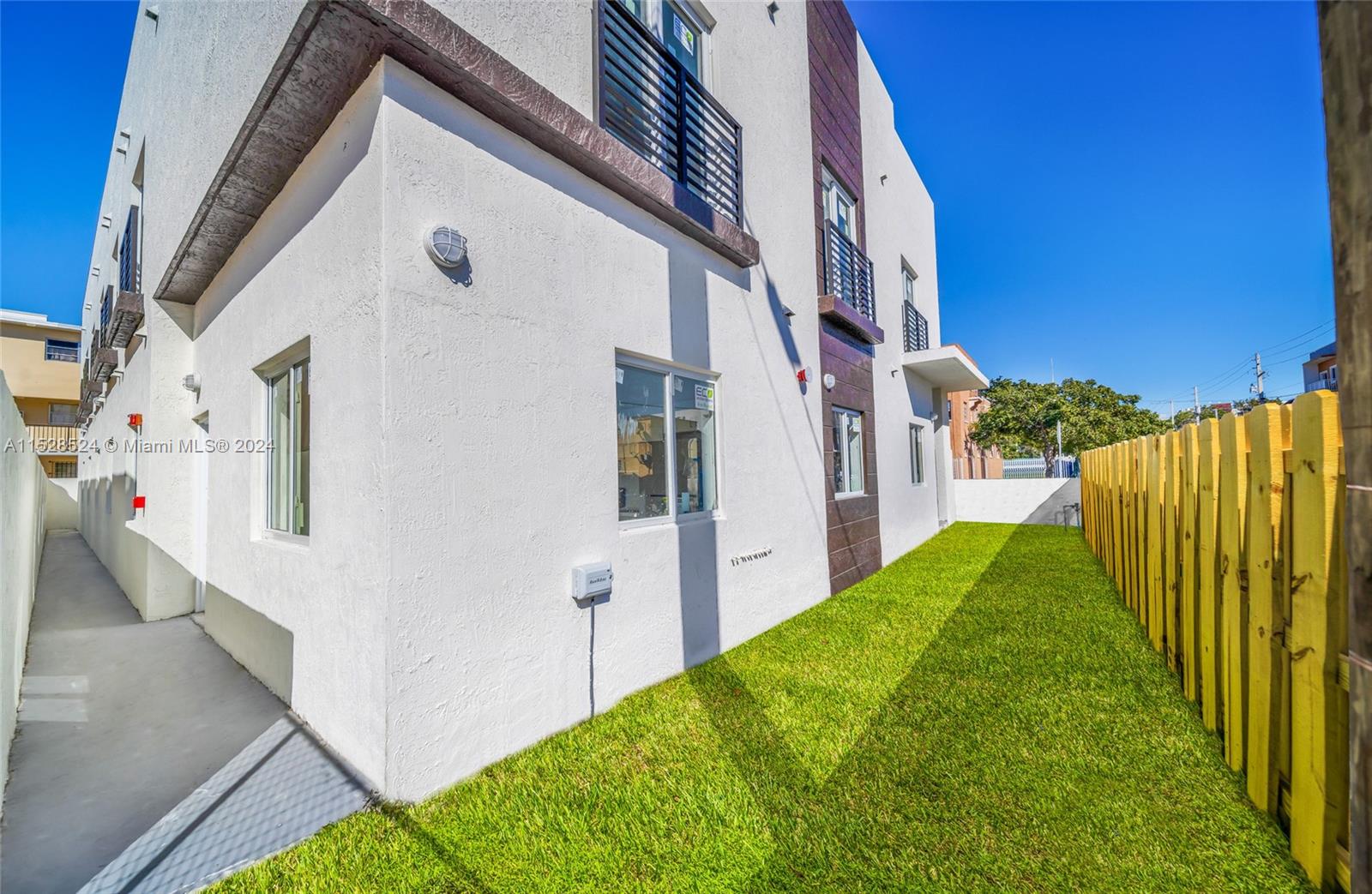 1567 NW 1st St, Miami, Florida 33125, ,Commercialsale,For Sale,1567 NW 1st St,A11528524