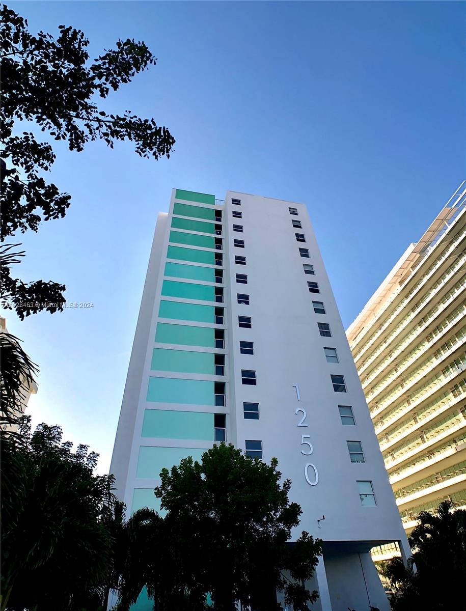 1250  West Ave #2F For Sale A11528463, FL
