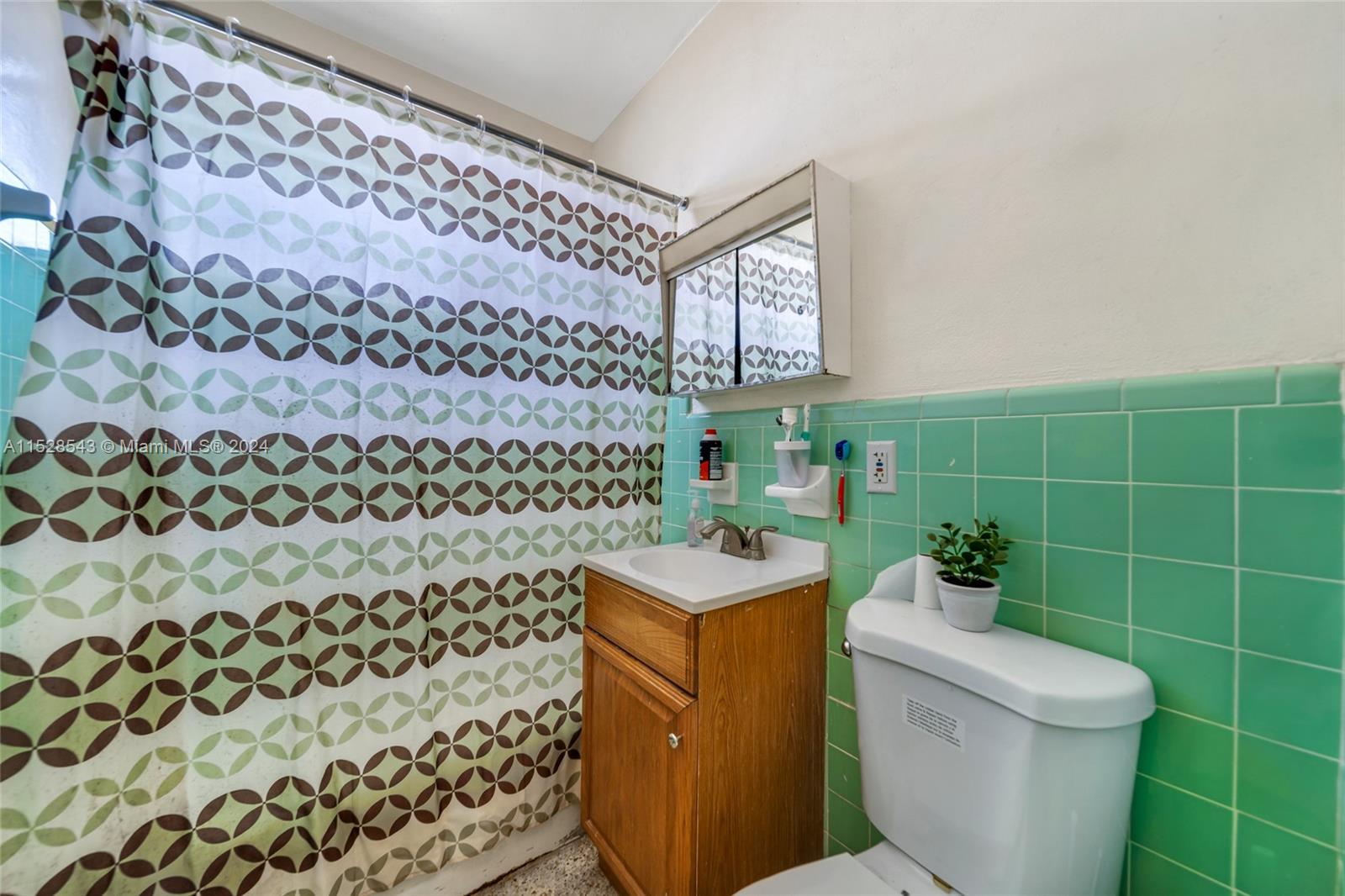 1991 NW 32nd Ave, Miami, Florida 33125, ,Commercialsale,For Sale,1991 NW 32nd Ave,A11528543