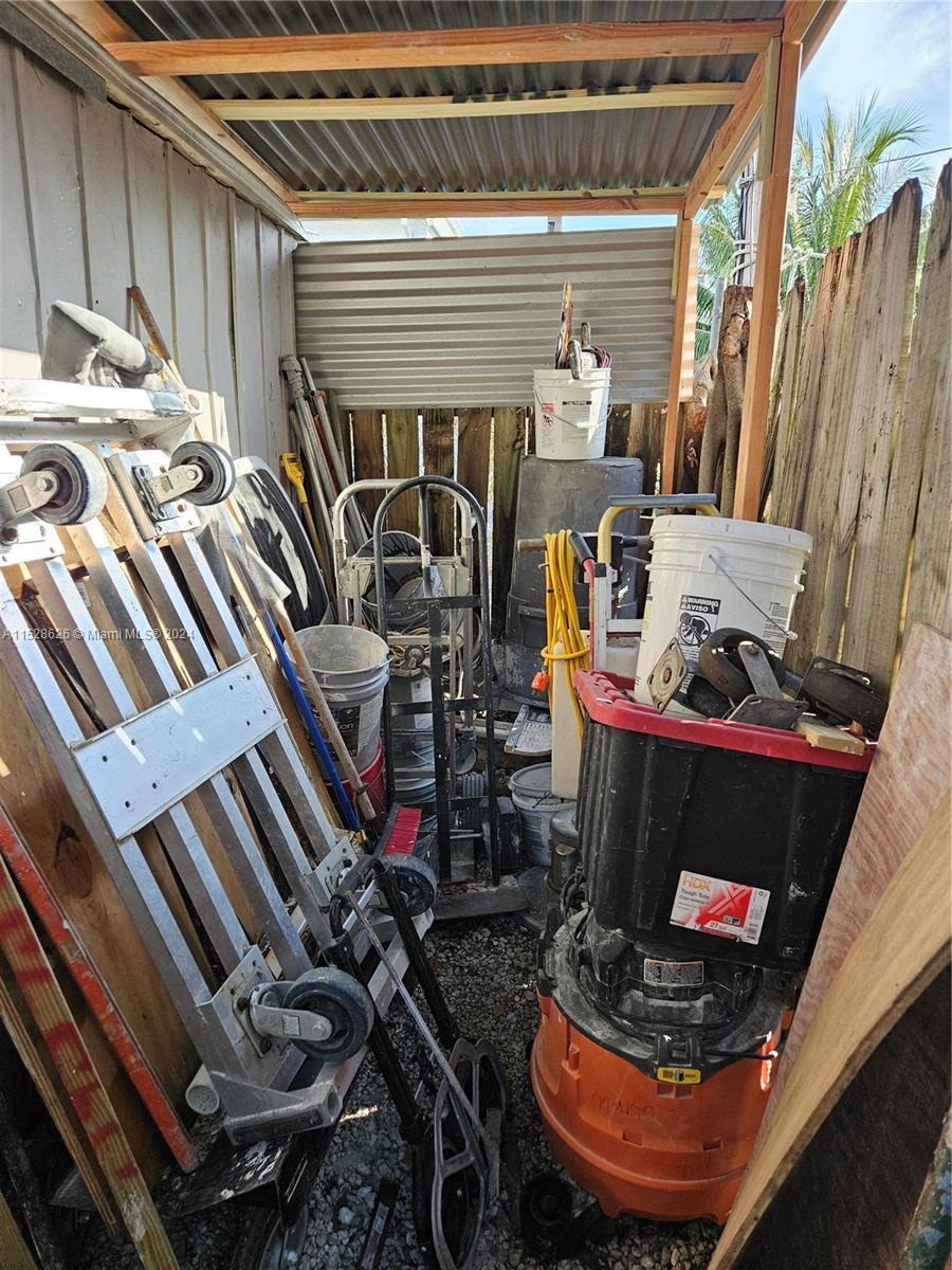 1260 NW 4th St, Miami, Florida 33125, 3 Bedrooms Bedrooms, ,2 BathroomsBathrooms,Residential,For Sale,1260 NW 4th St,A11528626