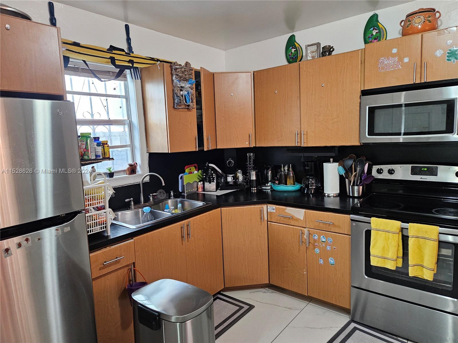 1260 NW 4th St, Miami, Florida 33125, 3 Bedrooms Bedrooms, ,2 BathroomsBathrooms,Residential,For Sale,1260 NW 4th St,A11528626