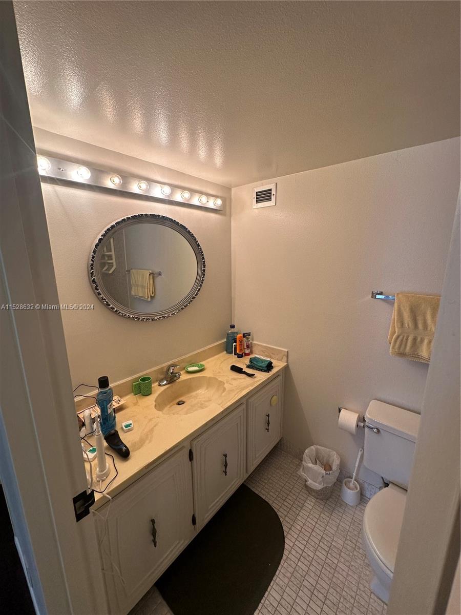 801 Three Islands Blvd 210, Hallandale Beach, Florida 33009, 2 Bedrooms Bedrooms, ,2 BathroomsBathrooms,Residential,For Sale,801 Three Islands Blvd 210,A11528632