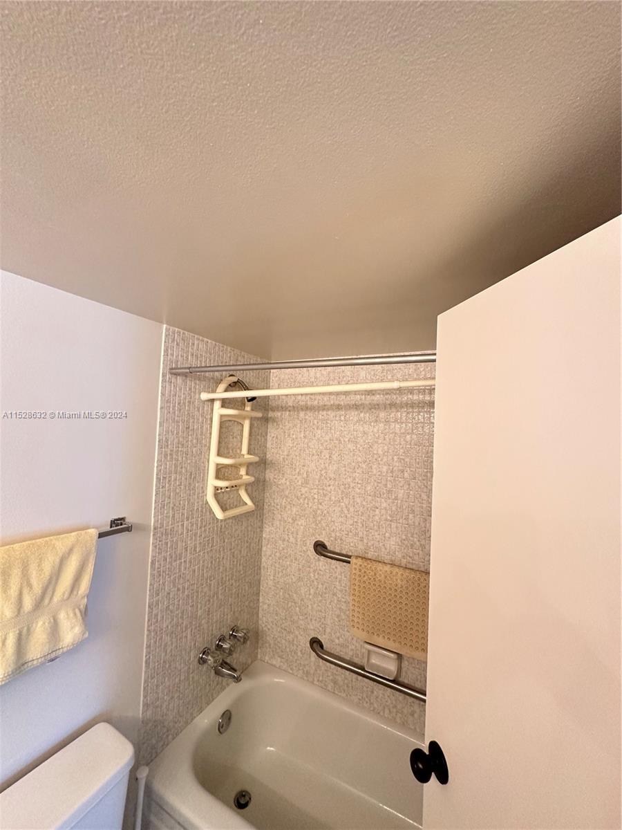 801 Three Islands Blvd 210, Hallandale Beach, Florida 33009, 2 Bedrooms Bedrooms, ,2 BathroomsBathrooms,Residential,For Sale,801 Three Islands Blvd 210,A11528632