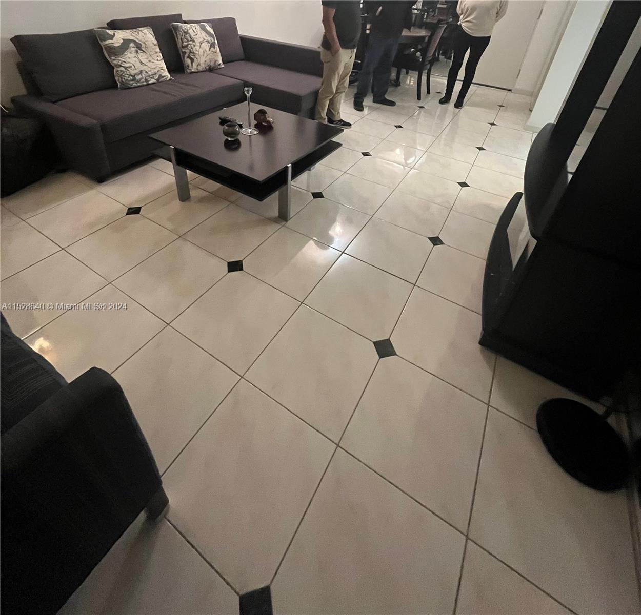 17570 Atlantic Blvd 212, Sunny Isles Beach, Florida 33160, 1 Bedroom Bedrooms, ,1 BathroomBathrooms,Residentiallease,For Rent,17570 Atlantic Blvd 212,A11528640