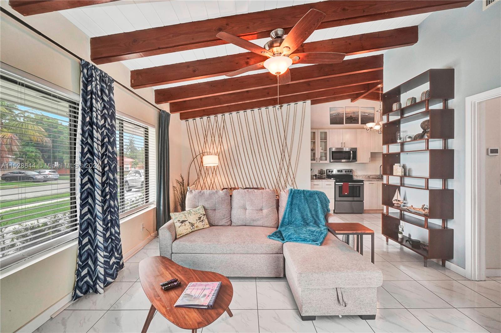 1704 Rodman St 2, Hollywood, Florida 33020, 1 Bedroom Bedrooms, ,1 BathroomBathrooms,Residentiallease,For Rent,1704 Rodman St 2,A11528644