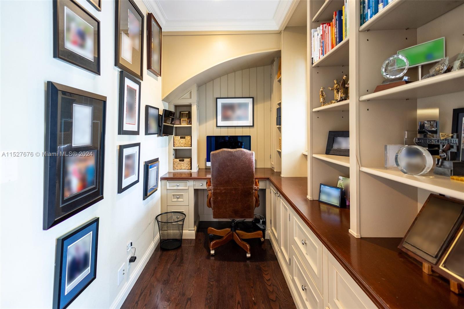 4320 Santa Maria St, Coral Gables, Florida 33146, 5 Bedrooms Bedrooms, ,4 BathroomsBathrooms,Residential,For Sale,4320 Santa Maria St,A11527676