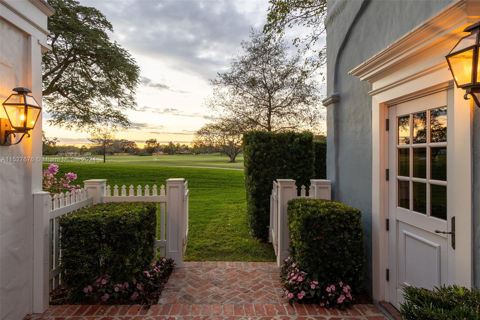 4320 Santa Maria St, Coral Gables, Florida 33146, 5 Bedrooms Bedrooms, ,4 BathroomsBathrooms,Residential,For Sale,4320 Santa Maria St,A11527676