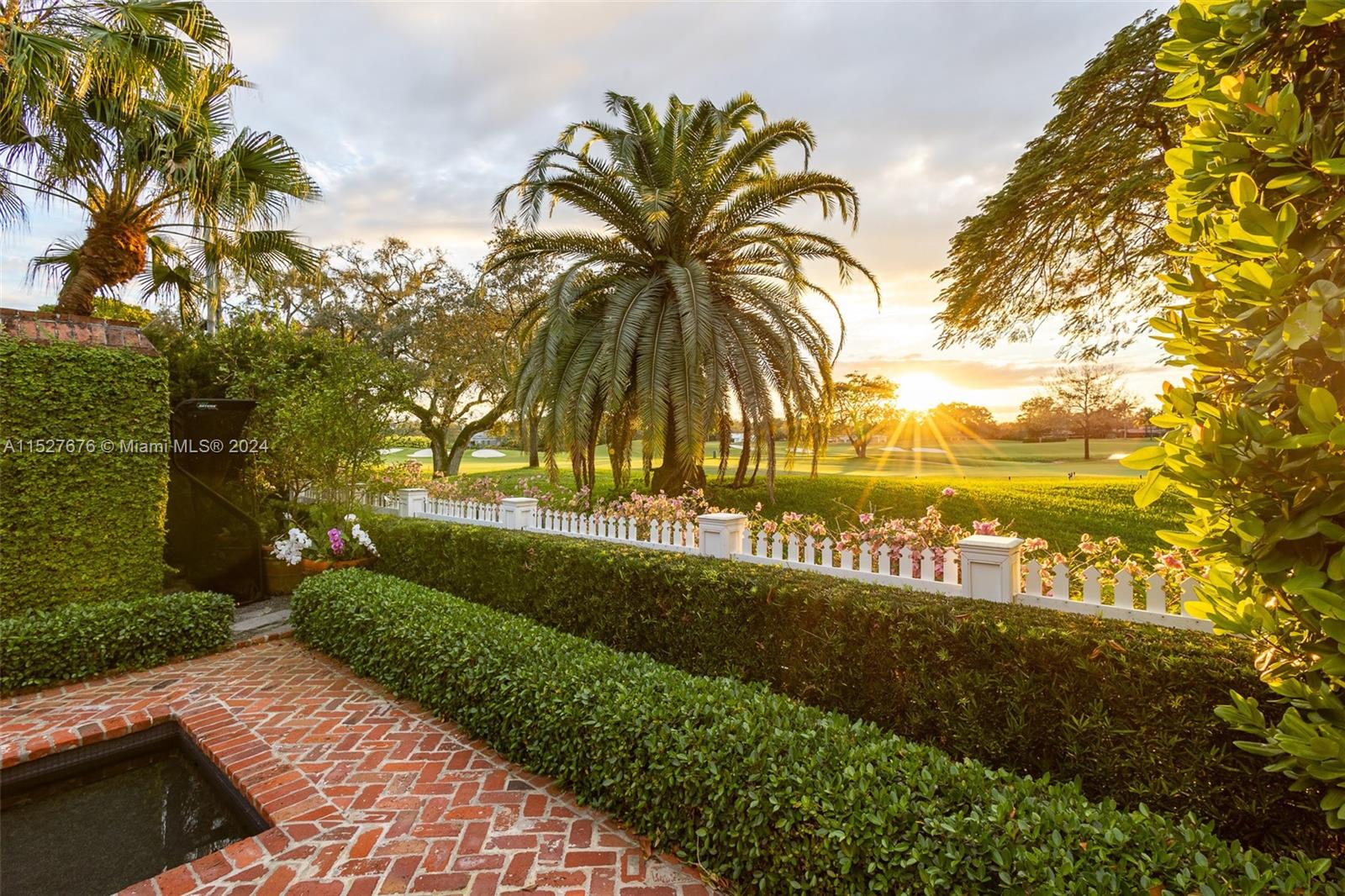 4320 Santa Maria St, Coral Gables, Florida 33146, 5 Bedrooms Bedrooms, ,4 BathroomsBathrooms,Residential,For Sale,4320 Santa Maria St,A11527676