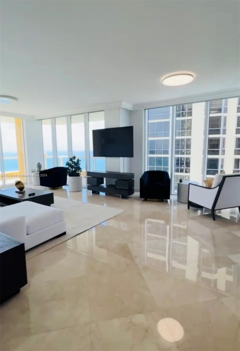 17875 Collins Ave, Sunny Isles Beach, FL, 33160 United States, 4 Bedrooms Bedrooms, ,4 BathroomsBathrooms,Residential,For Sale,Collins Ave,A11528639