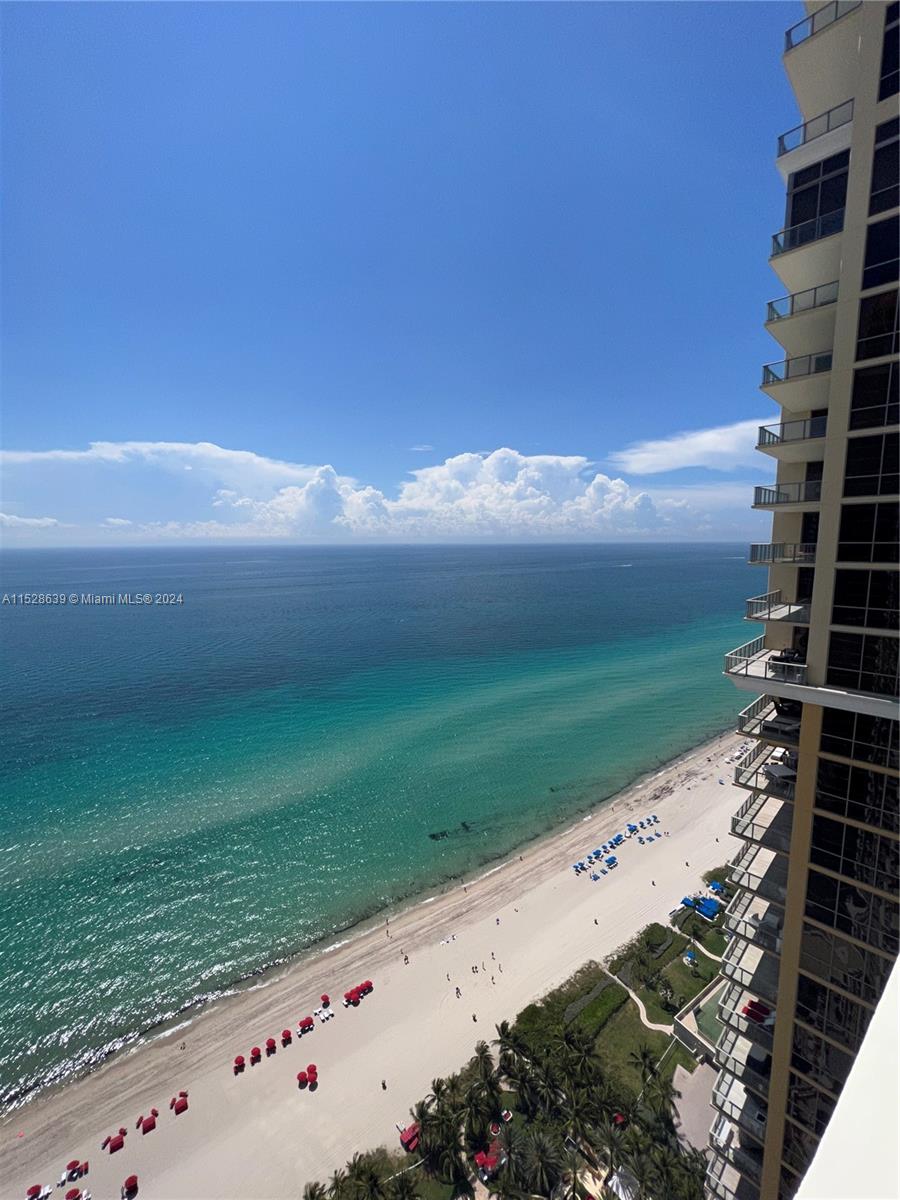 17875 Collins Ave, Sunny Isles Beach, FL, 33160 United States, 4 Bedrooms Bedrooms, ,4 BathroomsBathrooms,Residential,For Sale,Collins Ave,A11528639