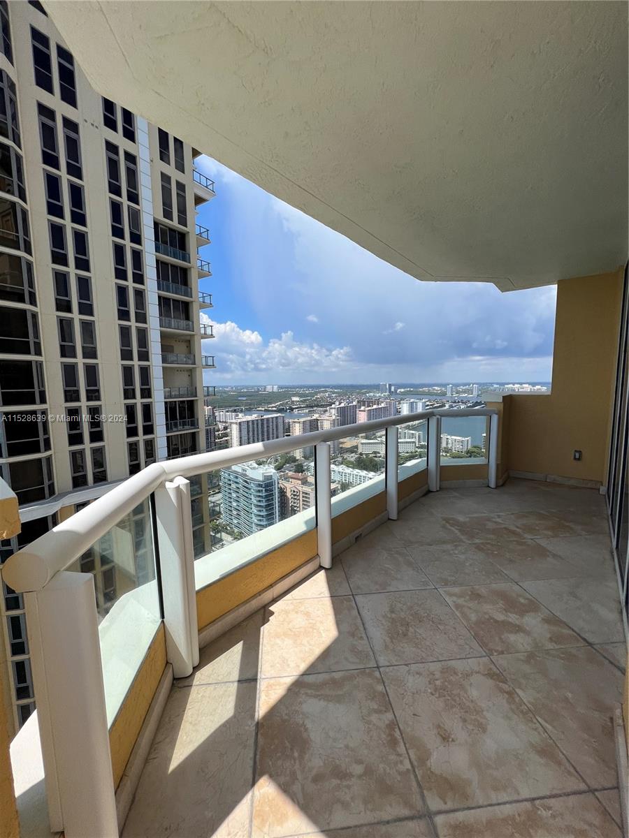 17875 Collins Ave, Sunny Isles Beach, FL, 33160 United States, 4 Bedrooms Bedrooms, ,4 BathroomsBathrooms,Residential,For Sale,Collins Ave,A11528639