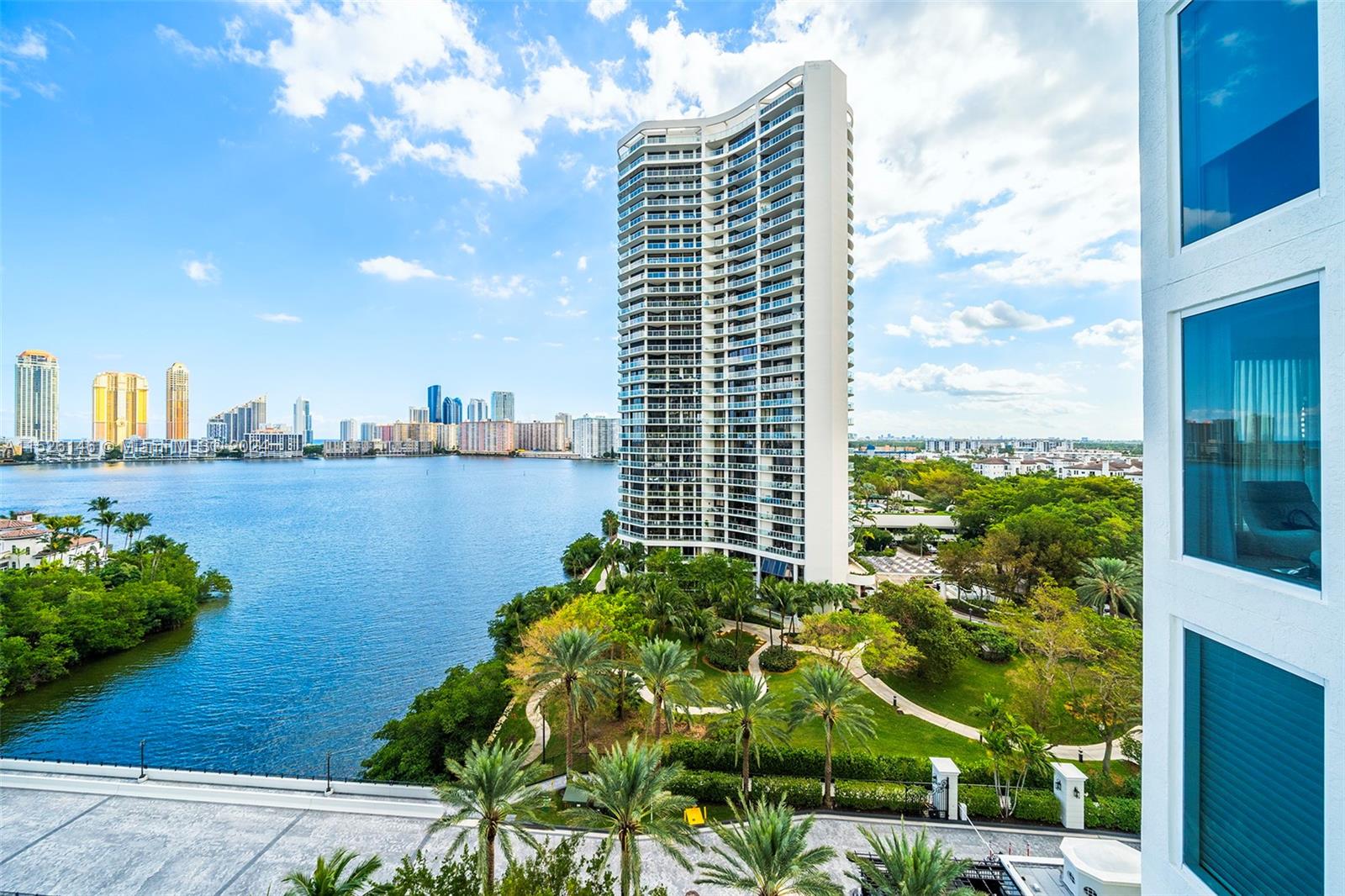 6000 Island Blvd, Aventura, FL, 33160 United States, 3 Bedrooms Bedrooms, ,3 BathroomsBathrooms,Residential,For Sale,Island Blvd,A11526146