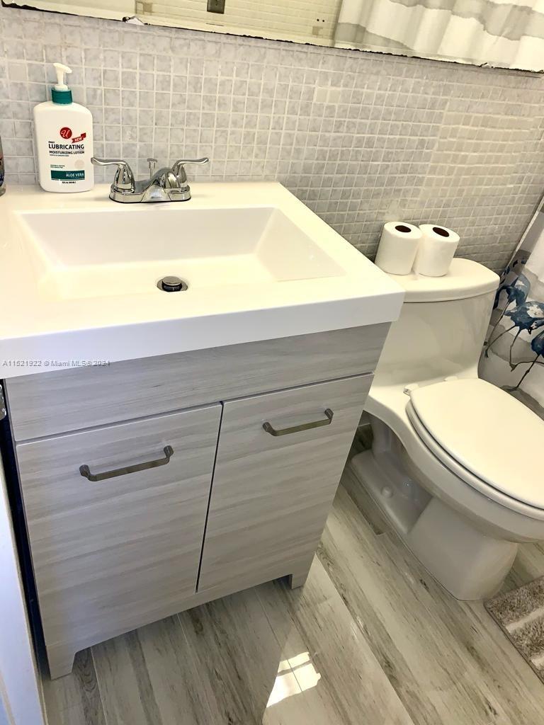 1720 Harrison 9A, Hollywood, Florida 33020, 1 Bedroom Bedrooms, ,2 BathroomsBathrooms,Residential,For Sale,1720 Harrison 9A,A11521922