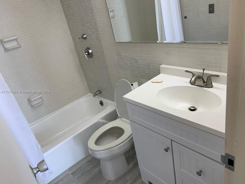 1720 Harrison 9A, Hollywood, Florida 33020, 1 Bedroom Bedrooms, ,2 BathroomsBathrooms,Residential,For Sale,1720 Harrison 9A,A11521922