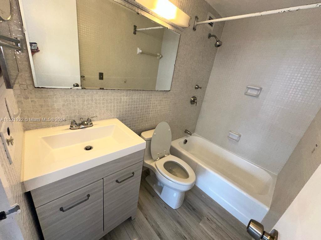 1720 Harrison 9A, Hollywood, Florida 33020, 1 Bedroom Bedrooms, ,2 BathroomsBathrooms,Residential,For Sale,1720 Harrison 9A,A11521922