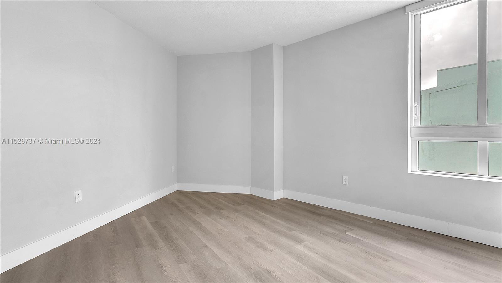 1900 N Bayshore Dr 4610, Miami, Florida 33132, 1 Bedroom Bedrooms, ,1 BathroomBathrooms,Residential,For Sale,1900 N Bayshore Dr 4610,A11528737