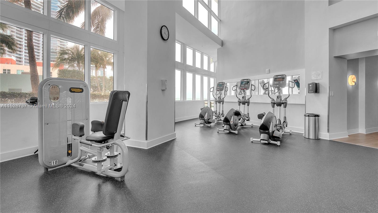 1900 N Bayshore Dr 4610, Miami, Florida 33132, 1 Bedroom Bedrooms, ,1 BathroomBathrooms,Residential,For Sale,1900 N Bayshore Dr 4610,A11528737