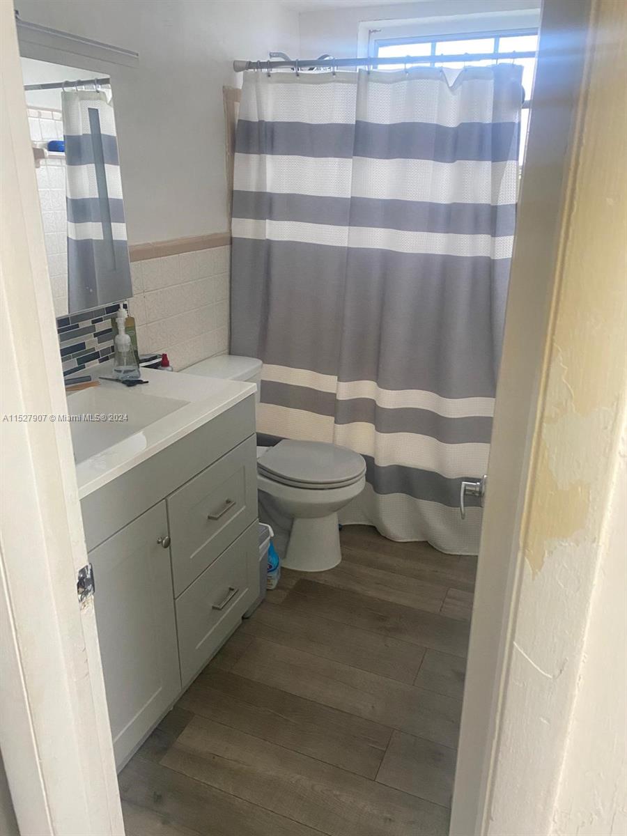 5500 SW 77th Ct 201, Miami, Florida 33155, 2 Bedrooms Bedrooms, ,1 BathroomBathrooms,Residential,For Sale,5500 SW 77th Ct 201,A11527907