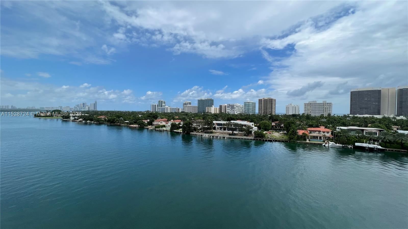 9821 E Bay Harbor Dr 904, Bay Harbor Islands, Florida 33154, 2 Bedrooms Bedrooms, ,2 BathroomsBathrooms,Residential,For Sale,9821 E Bay Harbor Dr 904,A11528724