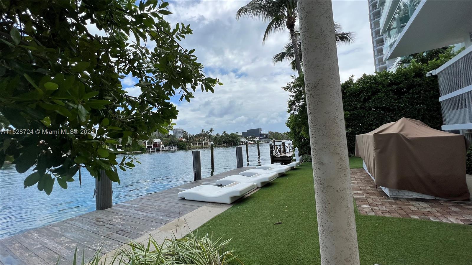 9821 E Bay Harbor Dr 904, Bay Harbor Islands, Florida 33154, 2 Bedrooms Bedrooms, ,2 BathroomsBathrooms,Residential,For Sale,9821 E Bay Harbor Dr 904,A11528724