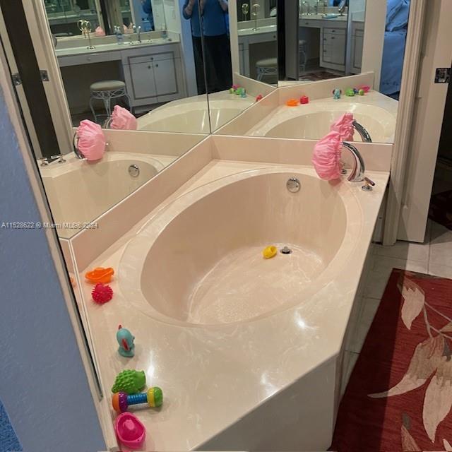 3500 Mystic Pointe Dr, Aventura, FL, 33180 United States, 2 Bedrooms Bedrooms, ,2 BathroomsBathrooms,Residential,For Sale,Mystic Pointe Dr,A11528622