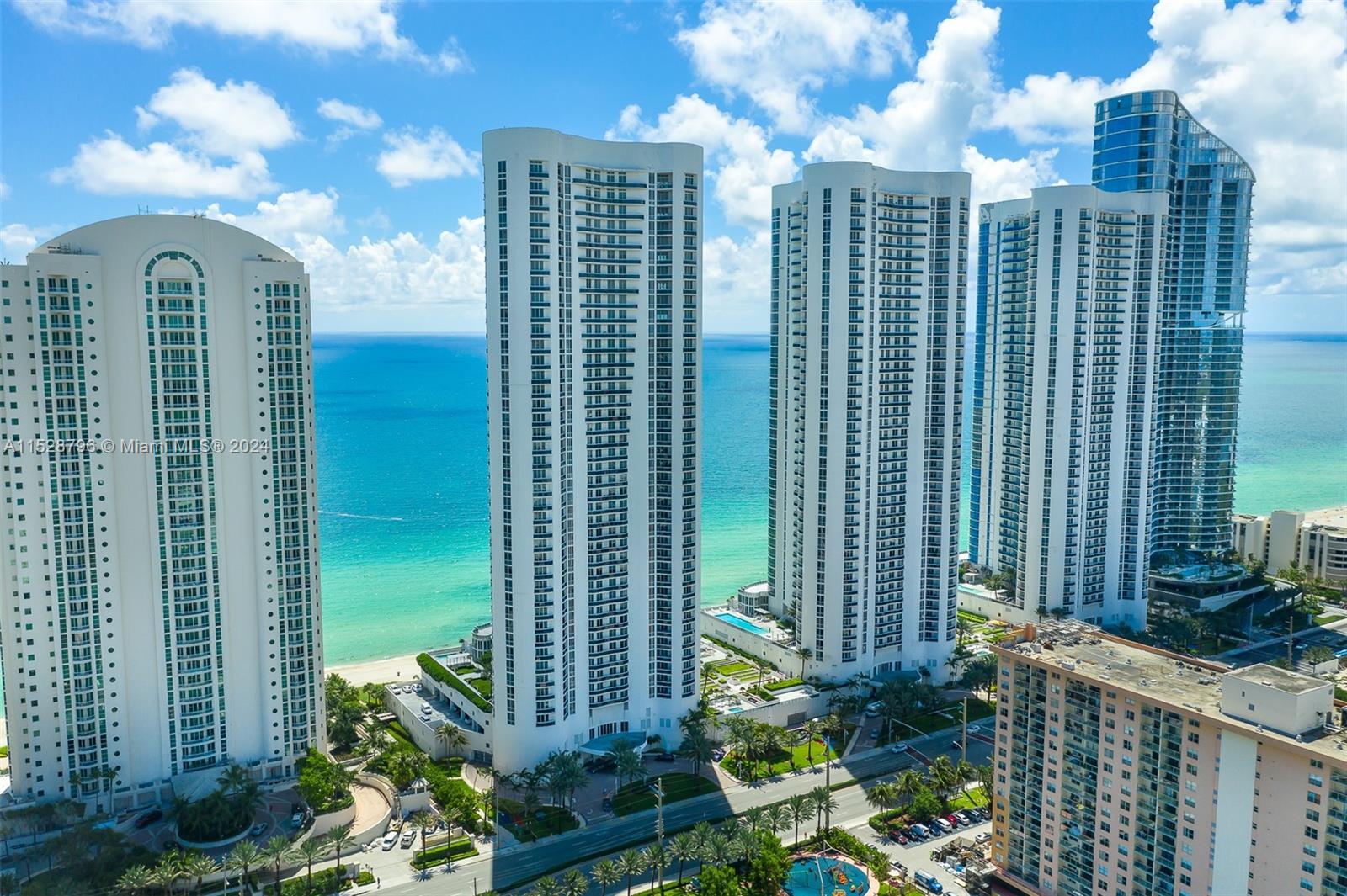 15901 Collins Ave 3403, Sunny Isles Beach, Florida 33160, 3 Bedrooms Bedrooms, ,3 BathroomsBathrooms,Residentiallease,For Rent,15901 Collins Ave 3403,A11528796