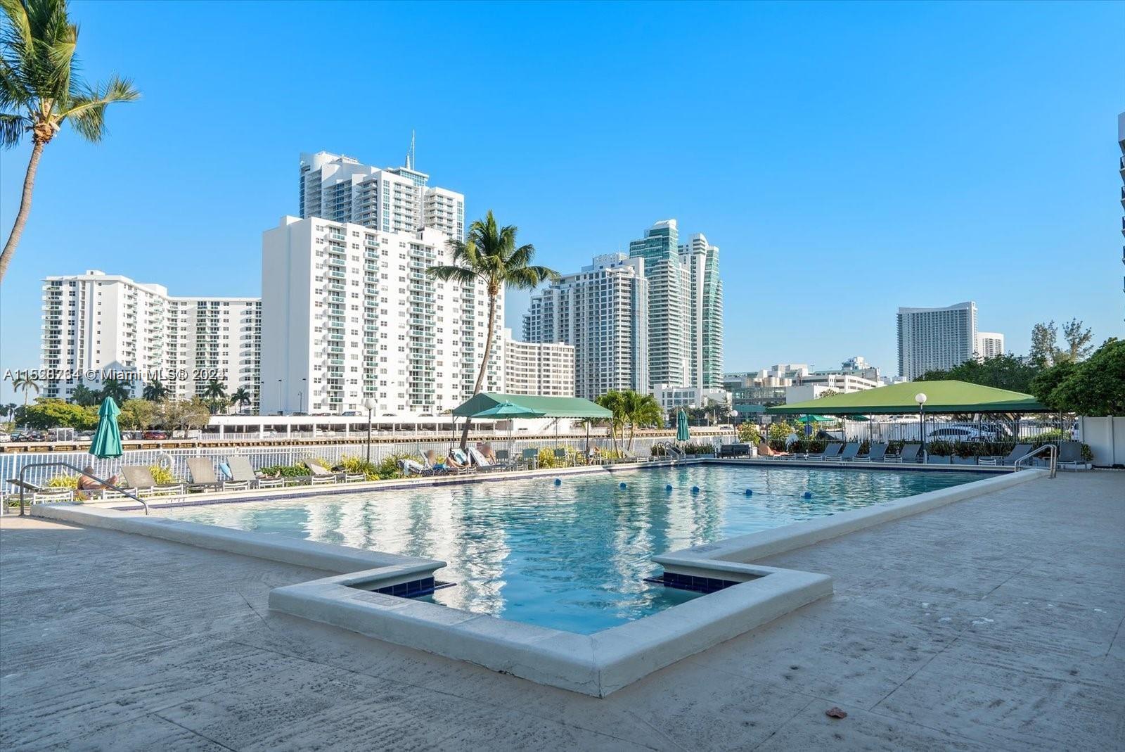 1000 Parkview Dr 329, Hallandale Beach, Florida 33009, 2 Bedrooms Bedrooms, ,2 BathroomsBathrooms,Residentiallease,For Rent,1000 Parkview Dr 329,A11528764