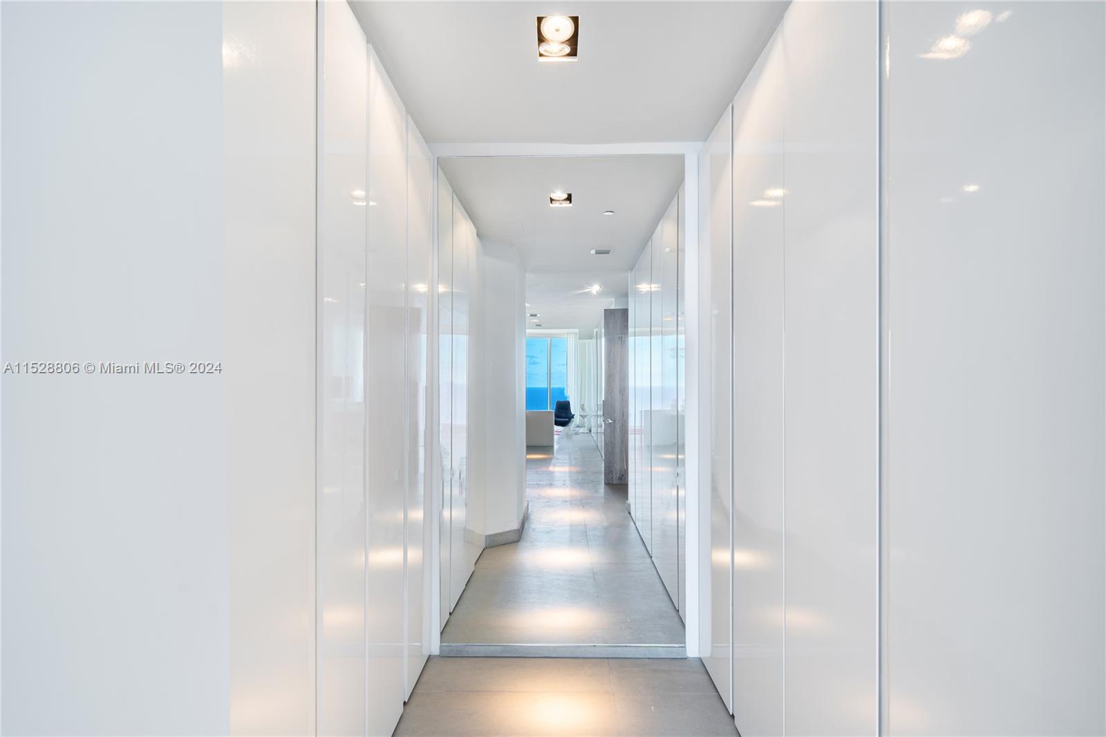 2711 Ocean Dr, Hollywood, FL, 33019 United States, 3 Bedrooms Bedrooms, ,3 BathroomsBathrooms,Residential,For Sale,Ocean Dr,A11528806