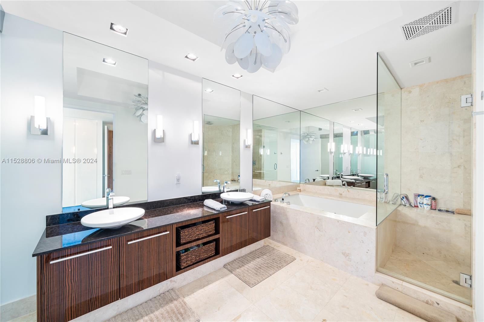 2711 Ocean Dr, Hollywood, FL, 33019 United States, 3 Bedrooms Bedrooms, ,3 BathroomsBathrooms,Residential,For Sale,Ocean Dr,A11528806