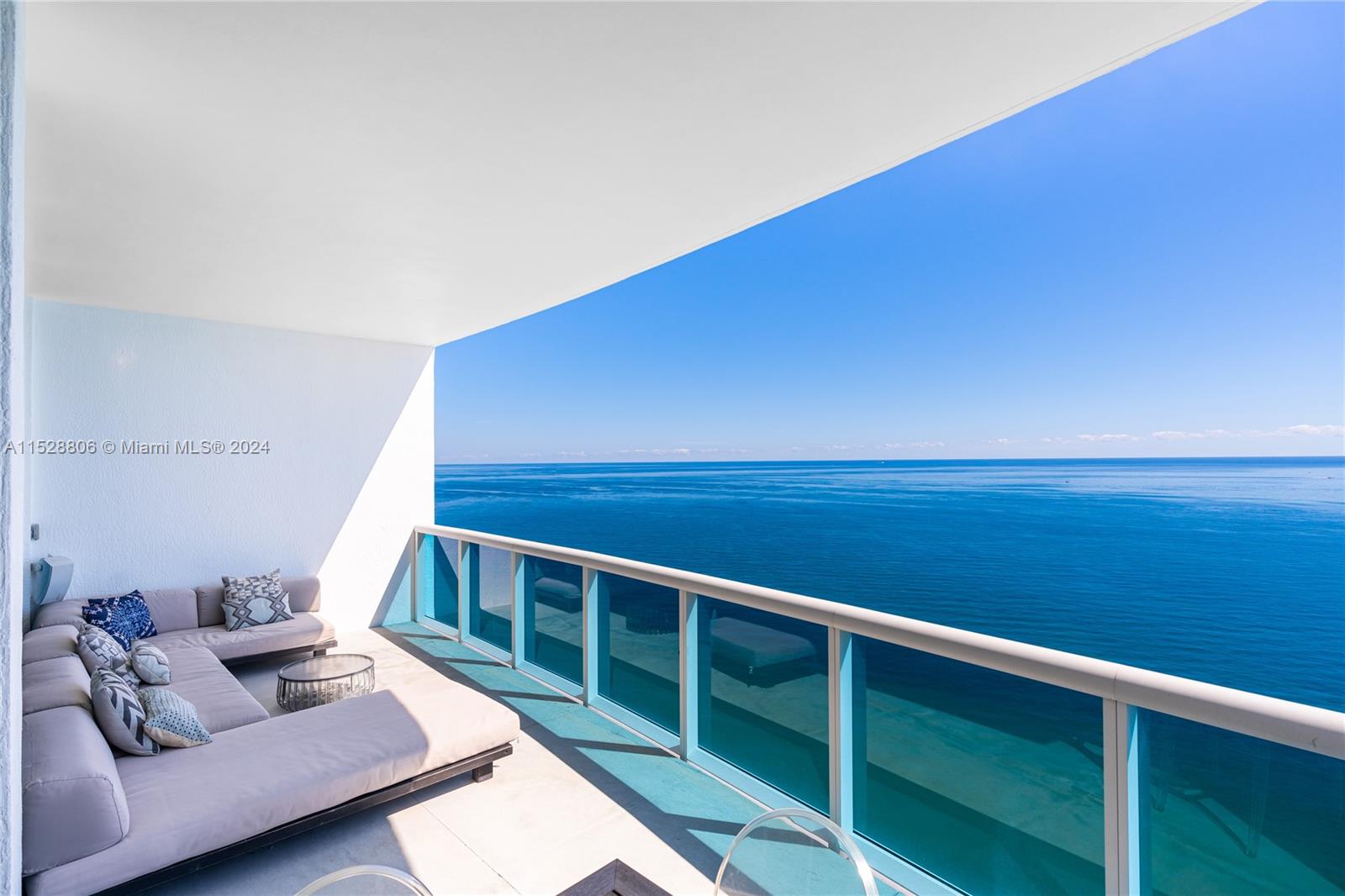 2711 Ocean Dr, Hollywood, FL, 33019 United States, 3 Bedrooms Bedrooms, ,3 BathroomsBathrooms,Residential,For Sale,Ocean Dr,A11528806