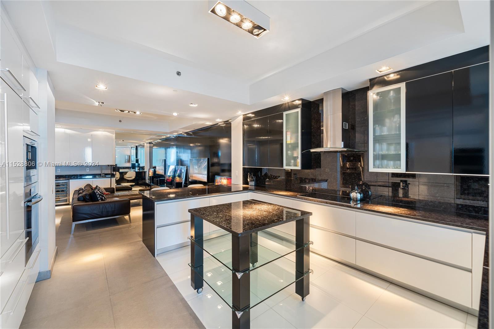 2711 Ocean Dr, Hollywood, FL, 33019 United States, 3 Bedrooms Bedrooms, ,3 BathroomsBathrooms,Residential,For Sale,Ocean Dr,A11528806