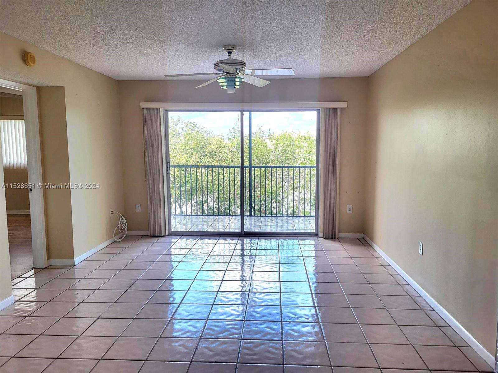 13705 SW 12th St 304B, Pembroke Pines, FL 33027, 2 Bedrooms Bedrooms, ,2 BathroomsBathrooms,Residential,For Sale,12th St,A11528651