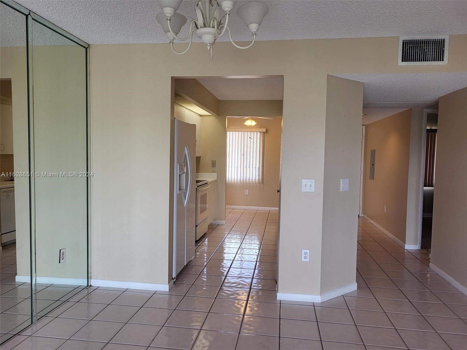 13705 SW 12th St 304B, Pembroke Pines, FL 33027, 2 Bedrooms Bedrooms, ,2 BathroomsBathrooms,Residential,For Sale,12th St,A11528651