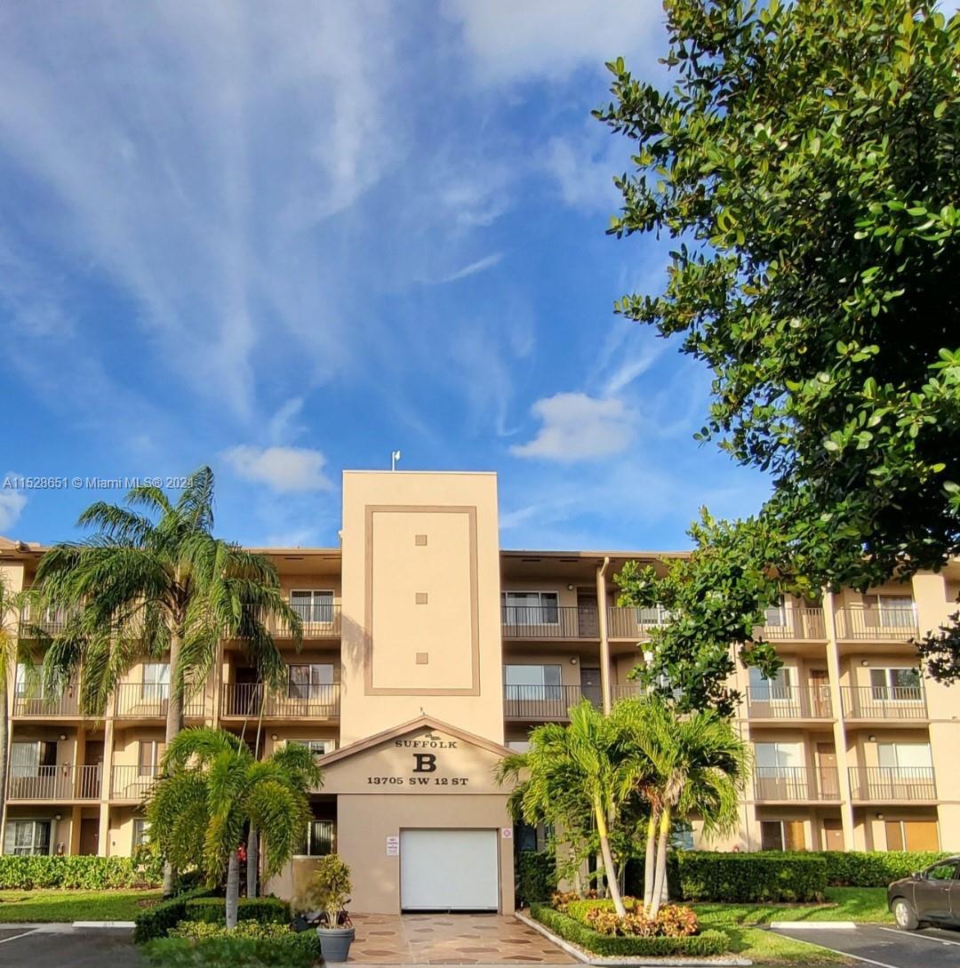 13705 SW 12th St 304B, Pembroke Pines, FL 33027, 2 Bedrooms Bedrooms, ,2 BathroomsBathrooms,Residential,For Sale,12th St,A11528651