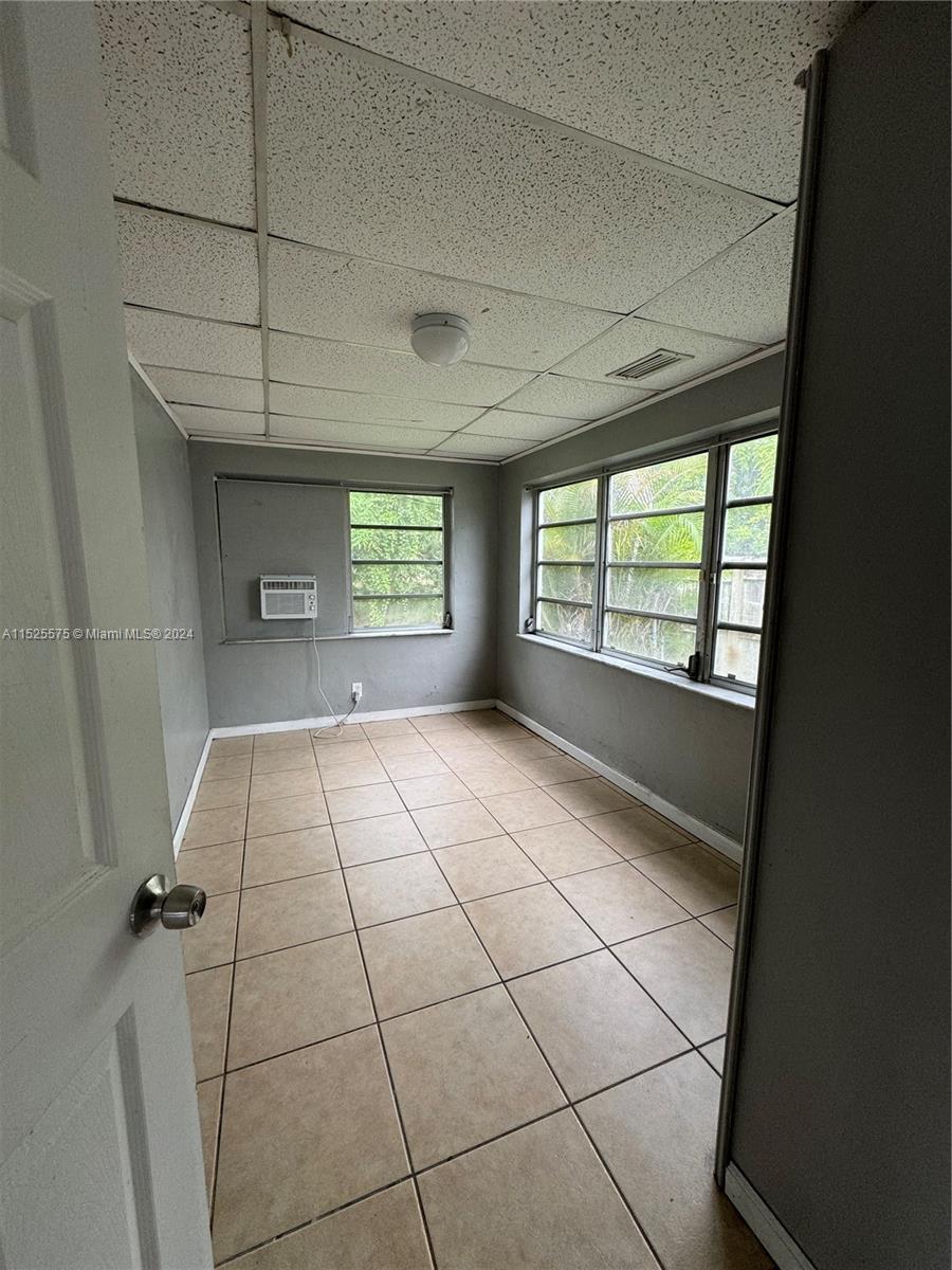 1209 NW 19th Ave, Fort Lauderdale, FL 33311, 5 Bedrooms Bedrooms, ,2 BathroomsBathrooms,Residential,For Sale,19th Ave,A11525575